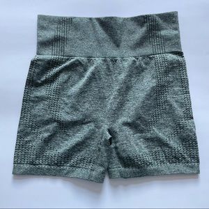 DUPE Gymshark Vital Seamless Green Marl shorts